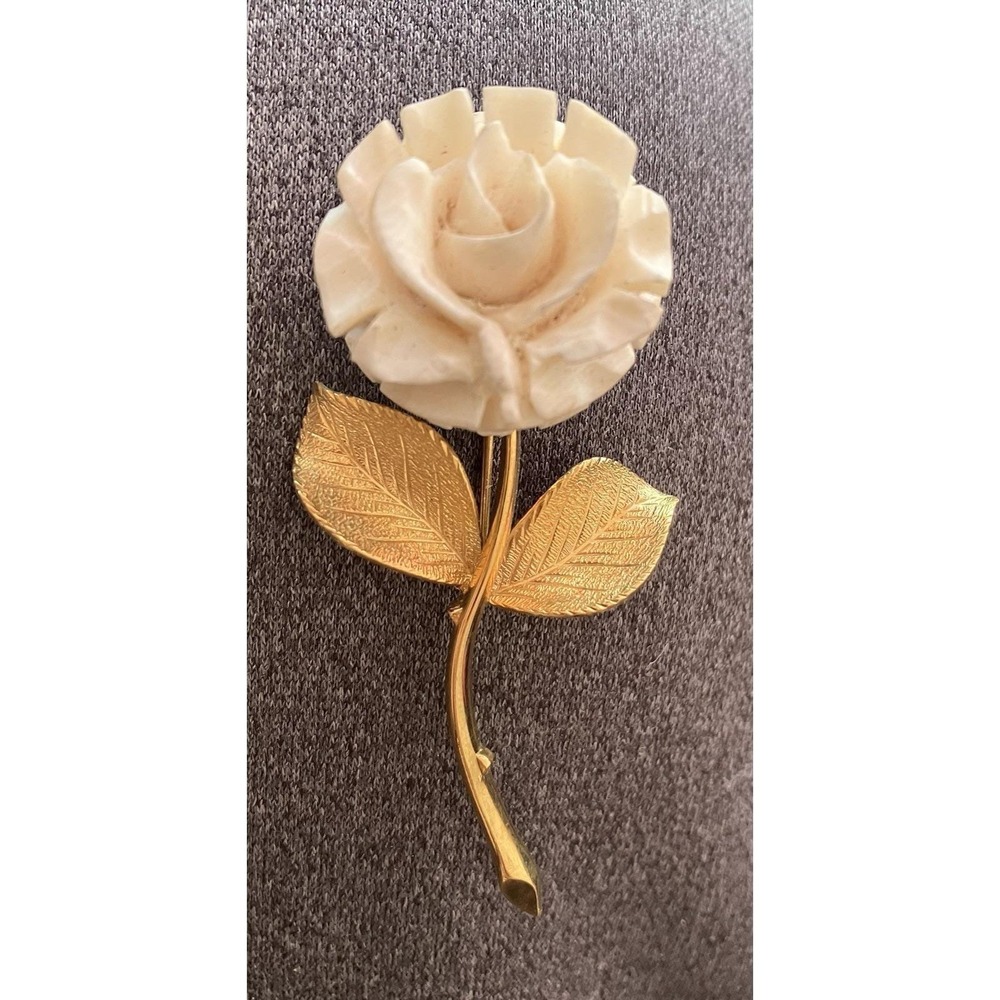Vintage 50's Wells 14k Gold Filled Hand Carved White Celluloid Rose Brooch